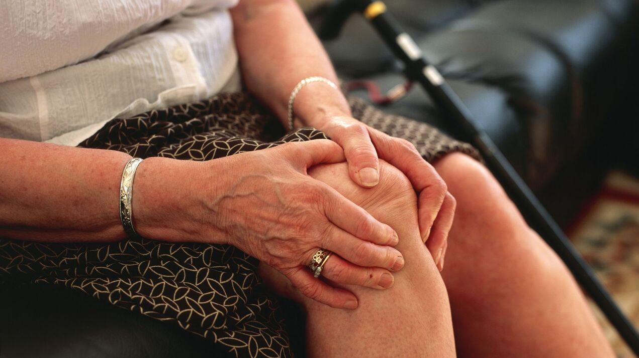 Knee arthrosis in older women